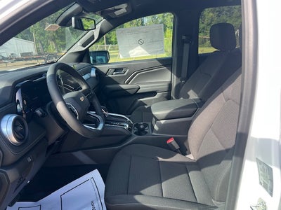 2025 Chevrolet Colorado WT/LT