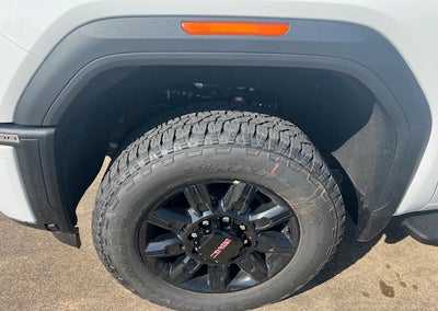 2025 GMC Sierra 2500 HD AT4