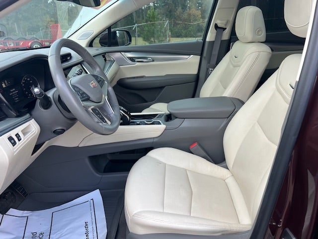 2022 Cadillac XT5 Premium Luxury