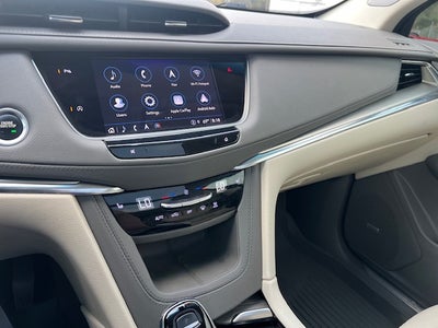 2022 Cadillac XT5 Premium Luxury