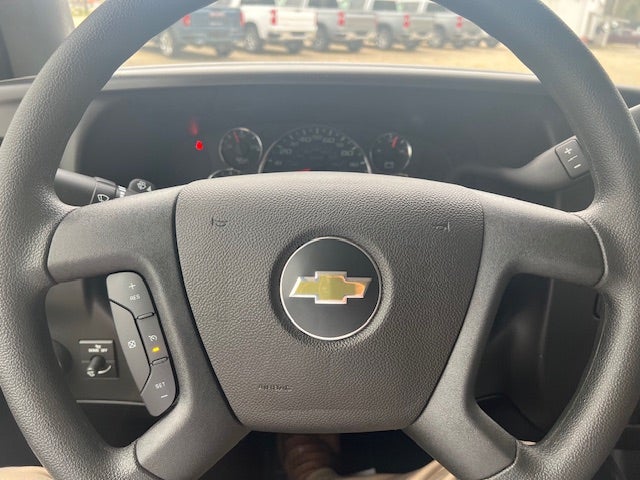 2025 Chevrolet Express Cargo 2500 WT